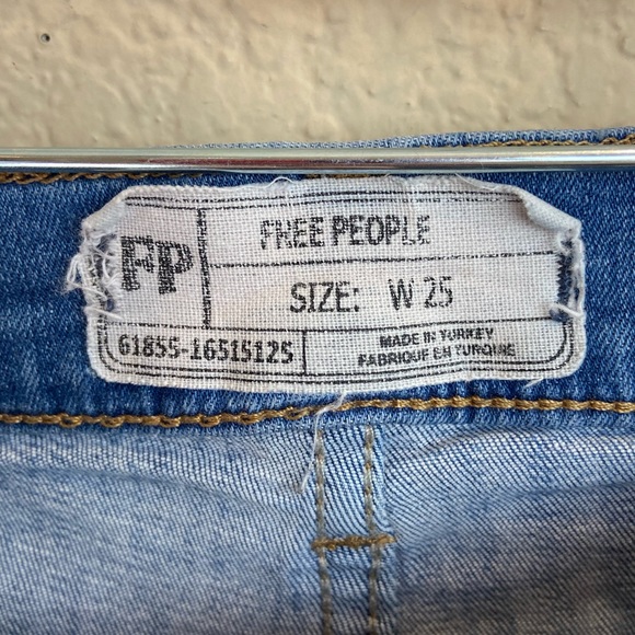 Free People Blue Distressed Women Jeans - Picture 3 of 4